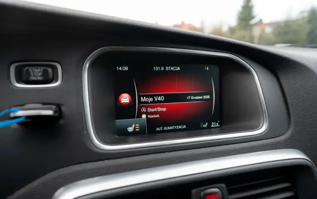 VOLVO V40 T5 Geartronic RDesign