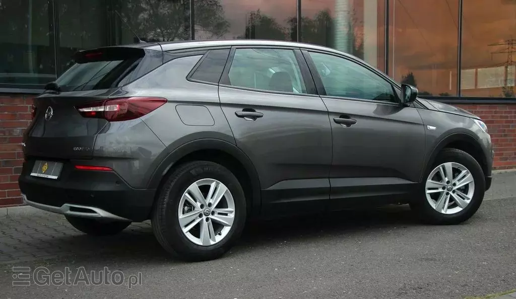 OPEL Grandland 