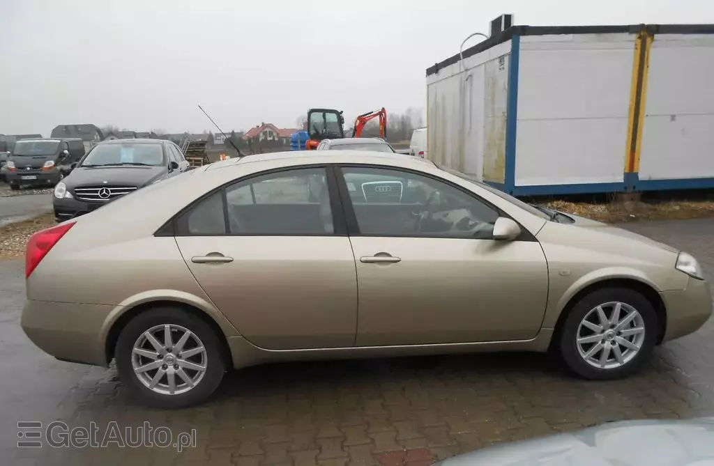 NISSAN Primera 