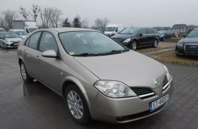 NISSAN Primera 