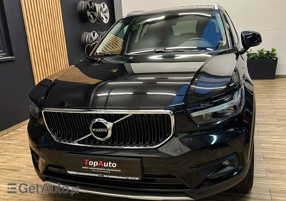 VOLVO XC 40 D4 AWD Geartronic Momentum