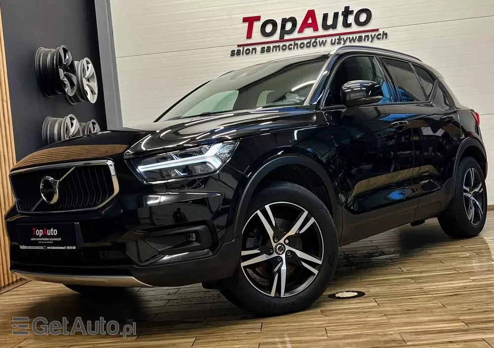 VOLVO XC 40 D4 AWD Geartronic Momentum
