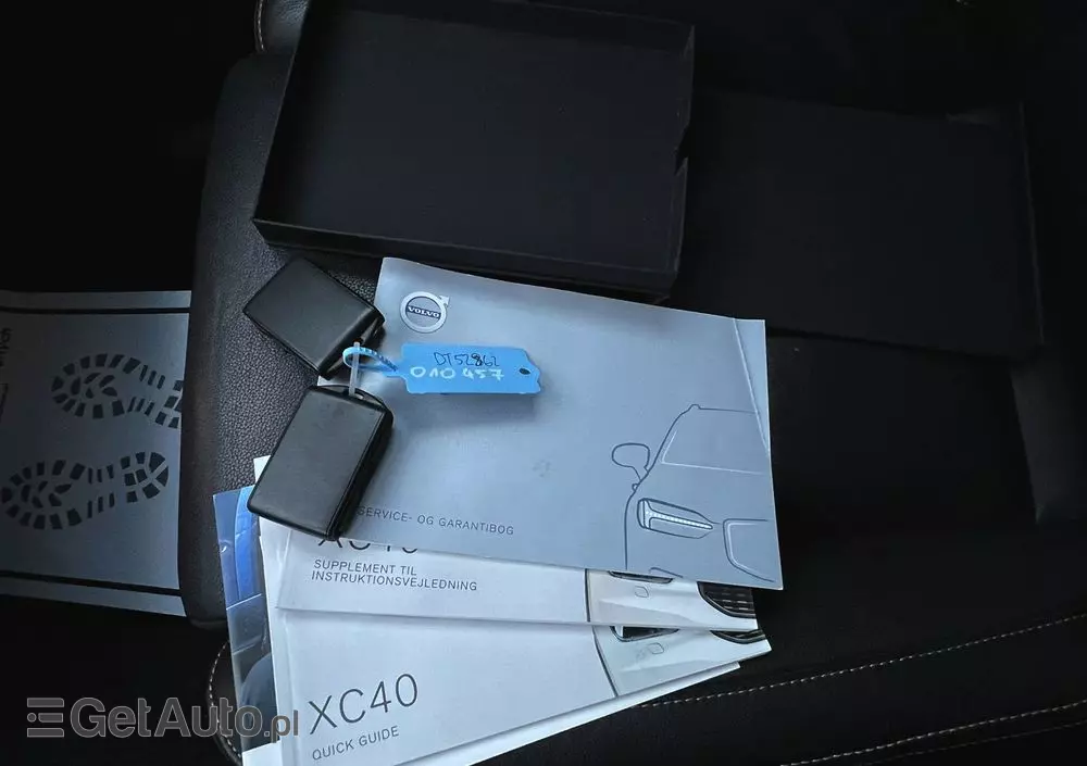 VOLVO XC 40 D4 AWD Geartronic Momentum