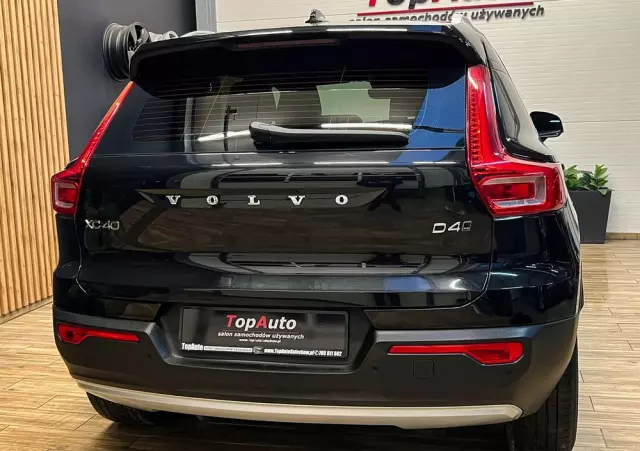 VOLVO XC 40 D4 AWD Geartronic Momentum