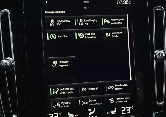 VOLVO XC 40 D4 AWD Geartronic Momentum