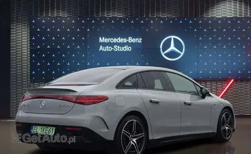 MERCEDES-BENZ EQE 
