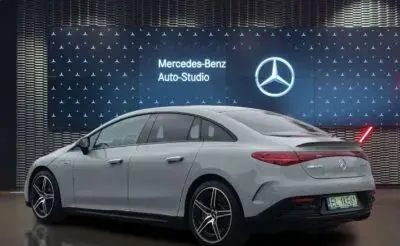MERCEDES-BENZ EQE 