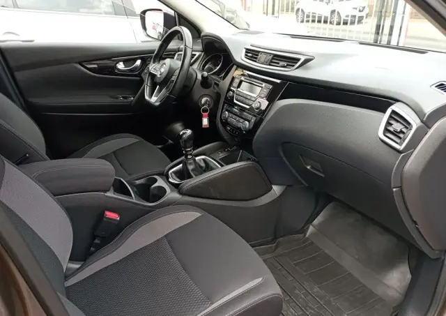 NISSAN Qashqai 1.2 DIG-T Acenta EU6