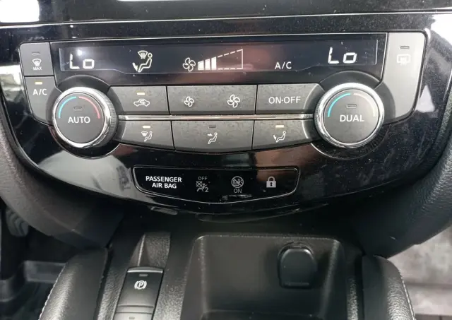 NISSAN Qashqai 1.2 DIG-T Acenta EU6