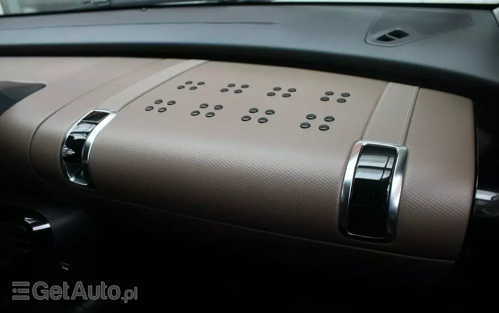 CITROËN C4 Cactus 1.2 PureTech Shine Edition