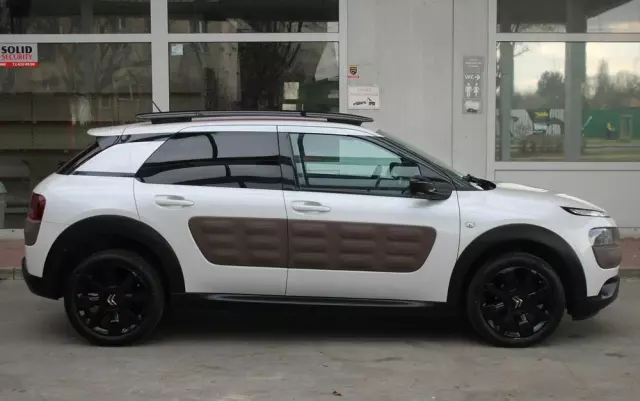 CITROËN C4 Cactus 1.2 PureTech Shine Edition