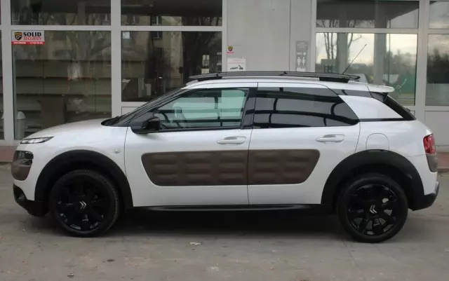 CITROËN C4 Cactus 1.2 PureTech Shine Edition