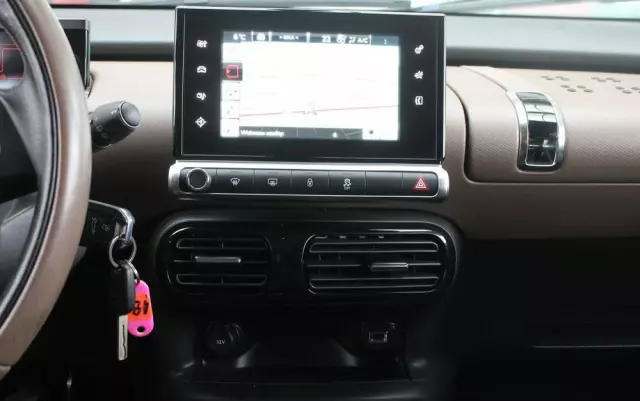 CITROËN C4 Cactus 1.2 PureTech Shine Edition