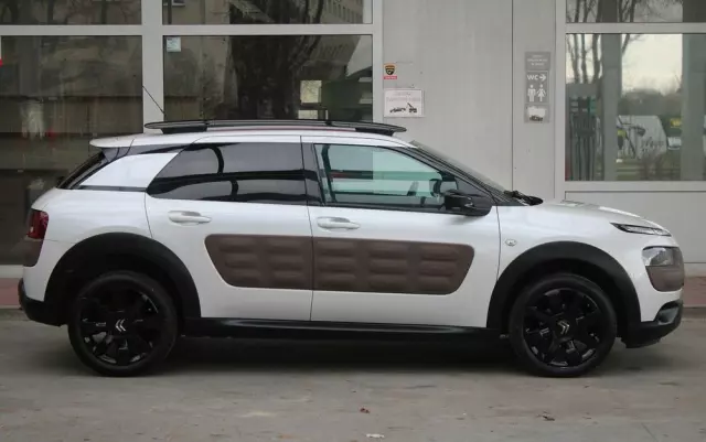 CITROËN C4 Cactus 1.2 PureTech Shine Edition