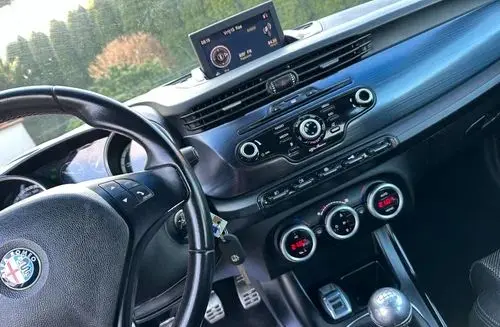 ALFA ROMEO Giulietta 