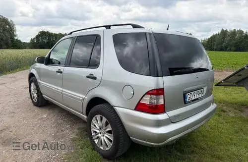 MERCEDES-BENZ ML 