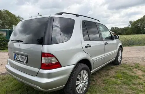 MERCEDES-BENZ ML 