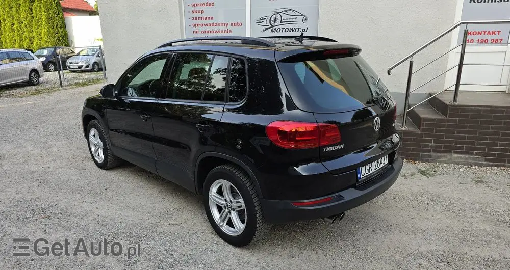VOLKSWAGEN Tiguan 