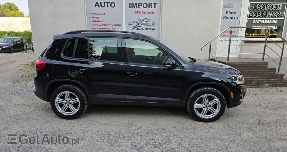 VOLKSWAGEN Tiguan 