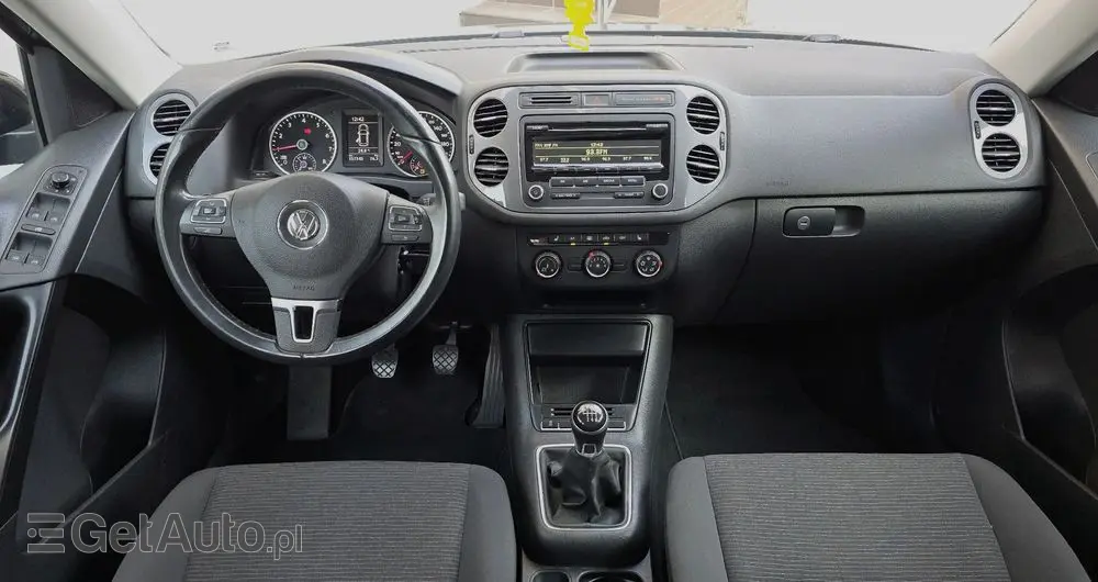 VOLKSWAGEN Tiguan 