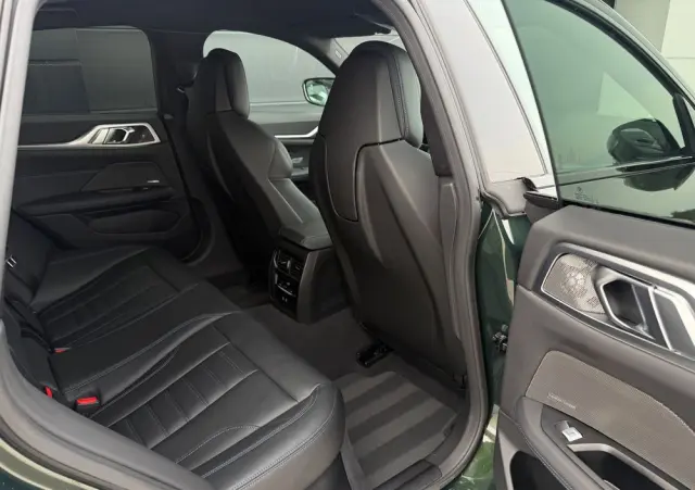 BMW Seria 4 420d xDrive M Sport sport