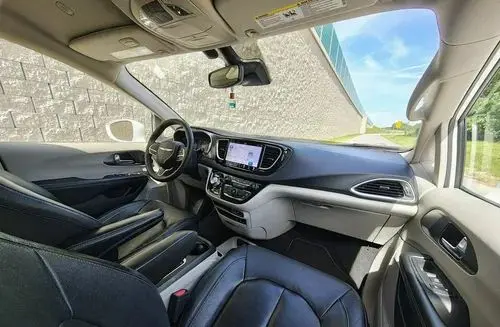 CHRYSLER Pacifica 