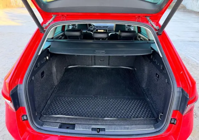 SKODA Superb 2.0 TDI L&K DSG7