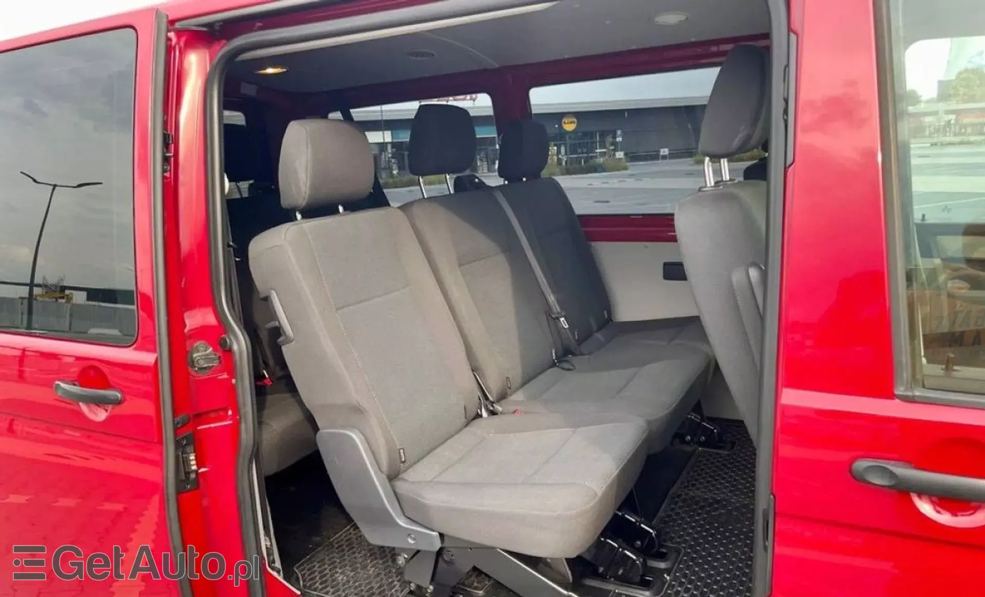 VOLKSWAGEN Transporter 
