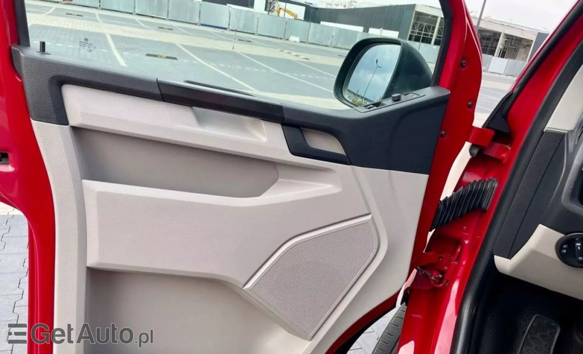 VOLKSWAGEN Transporter 