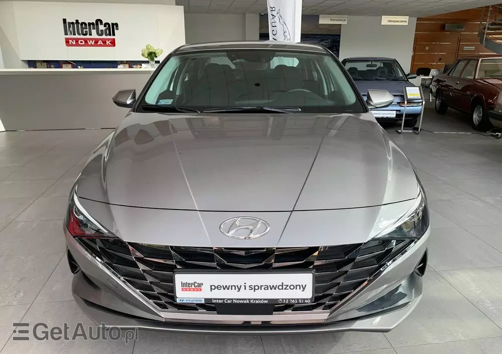 HYUNDAI Elantra 1.6 Smart
