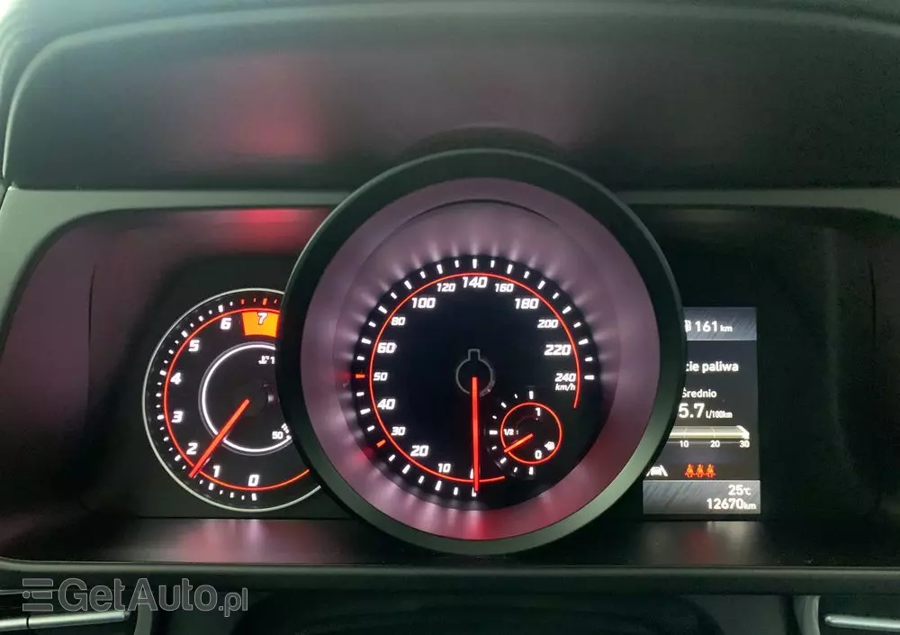 HYUNDAI Elantra 1.6 Smart