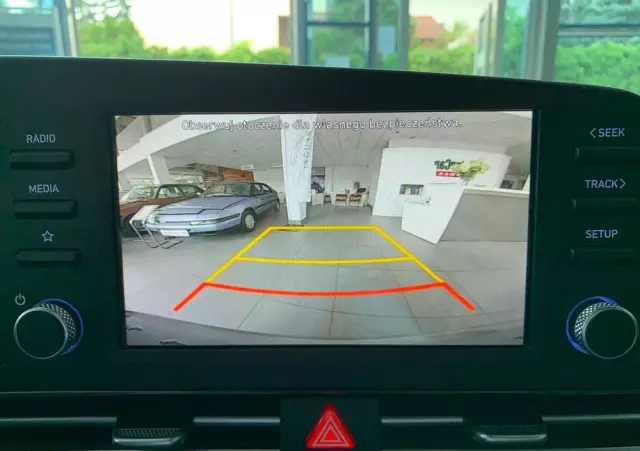 HYUNDAI Elantra 1.6 Smart