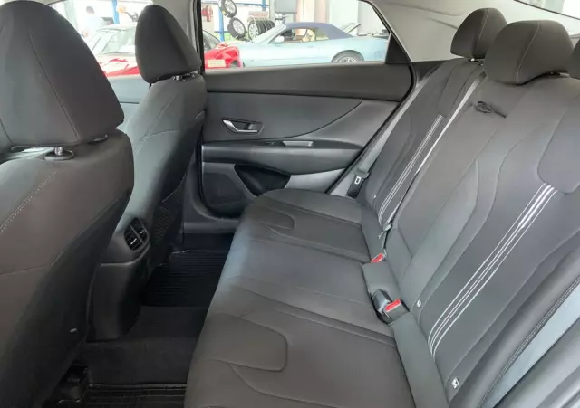 HYUNDAI Elantra 1.6 Smart