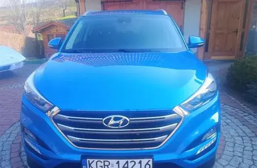 HYUNDAI Tucson 