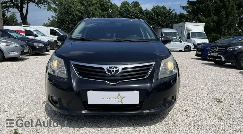 TOYOTA Avensis 