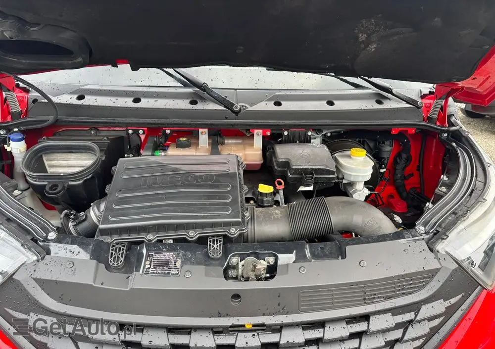 IVECO DAILY 50c16 50C15 50C17 35C14 35C15 35C17 35C18 70C17 72C15 70C18 Izoterma Chłodnia  9/8 euro palet 