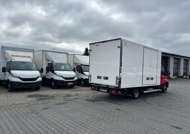 IVECO DAILY 50c16 50C15 50C17 35C14 35C15 35C17 35C18 70C17 72C15 70C18 Izoterma Chłodnia  9/8 euro palet 