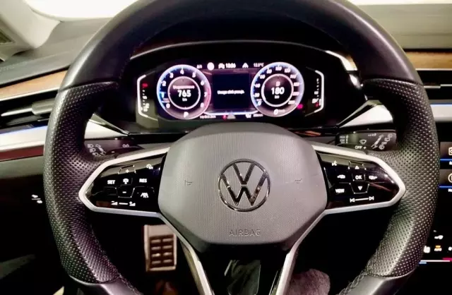 VOLKSWAGEN Arteon Elegance DSG