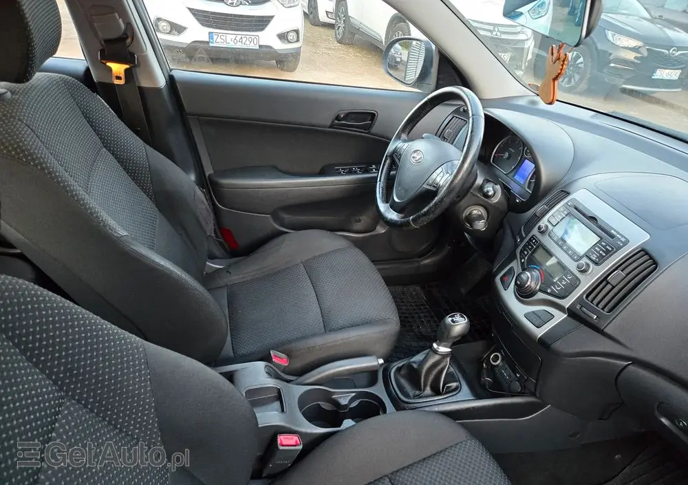 HYUNDAI I30 1.6 CRDi Base + EU5