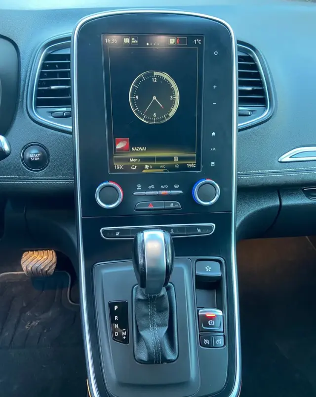 RENAULT Scenic 
