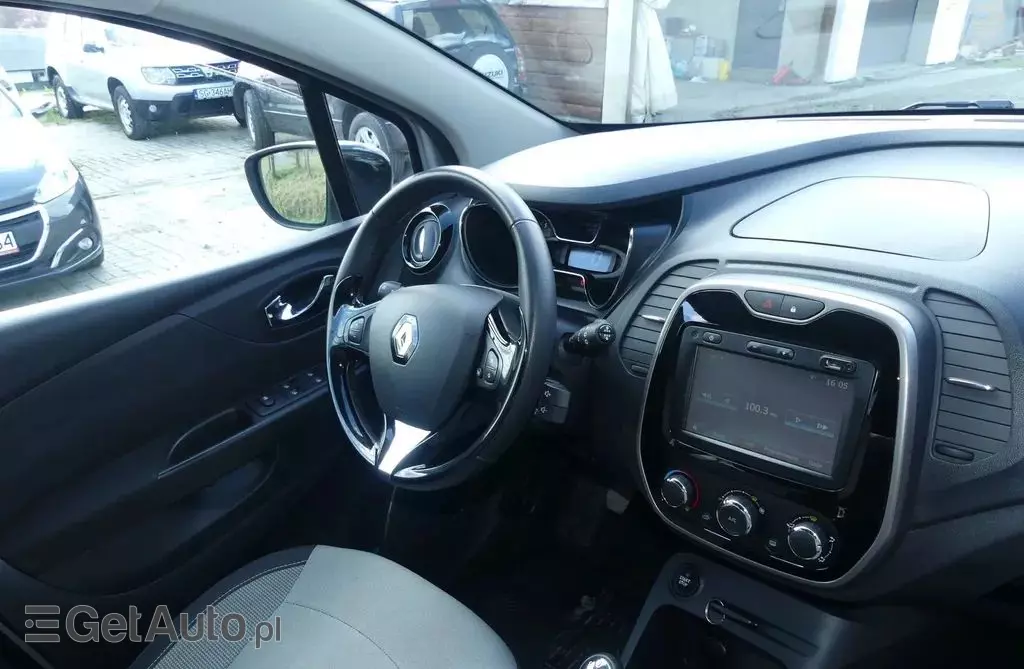 RENAULT Captur 
