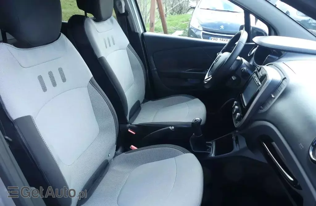 RENAULT Captur 