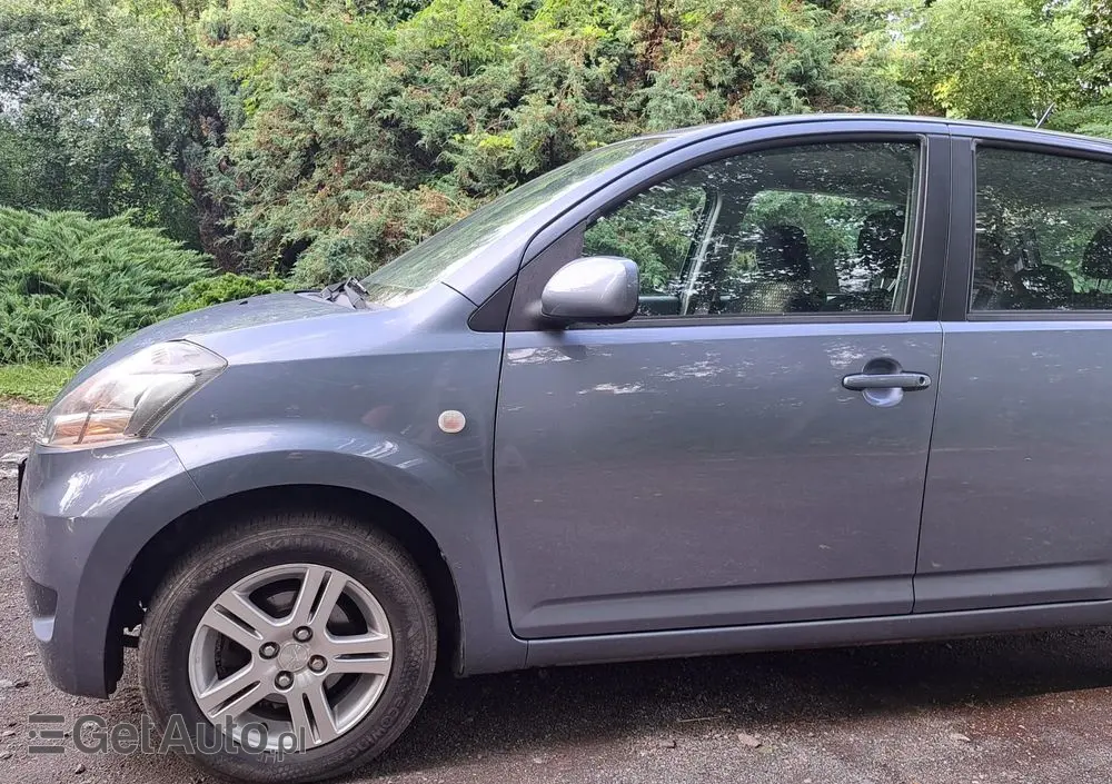 DAIHATSU Sirion 1.3 CooLine