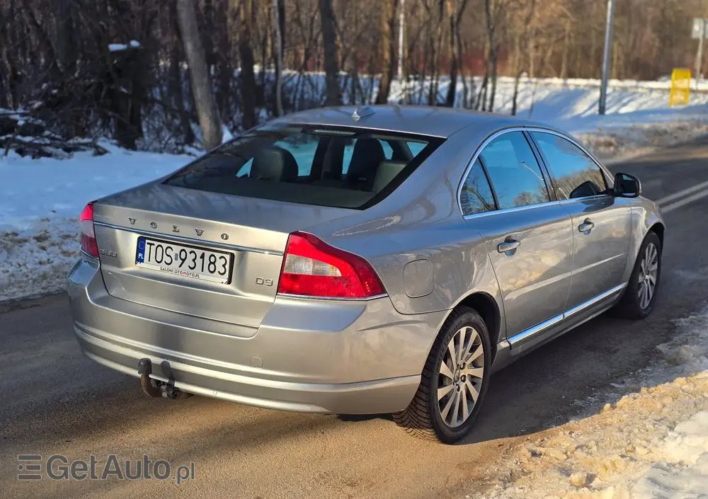VOLVO S80 