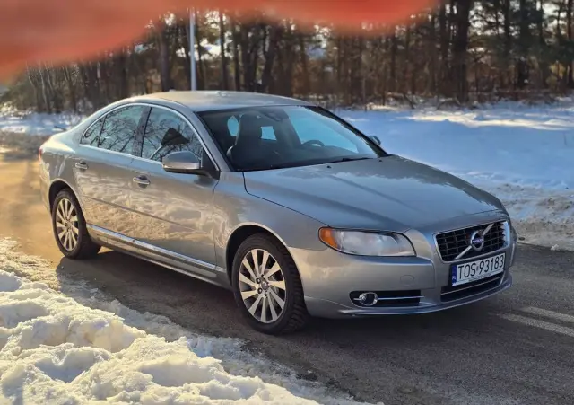 VOLVO S80 