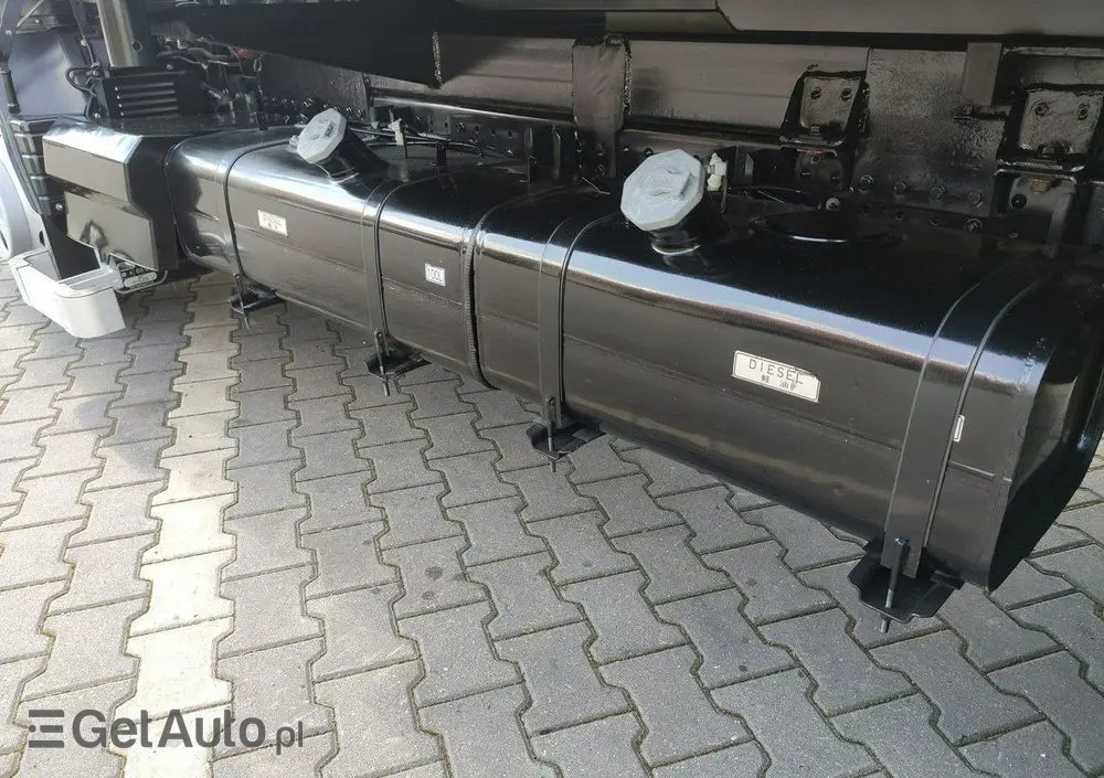 MITSUBISHI Canter Fuso 9C18 3.0/180KM HDS FASSI F30 Wywrotka 3-stronna 