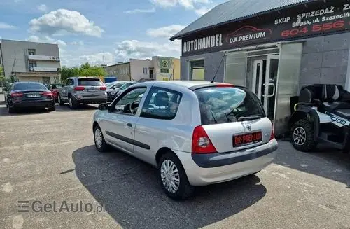 RENAULT Clio 