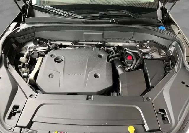 VOLVO XC 90 B5 D AWD Plus Bright