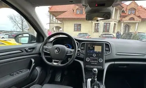 RENAULT Megane 