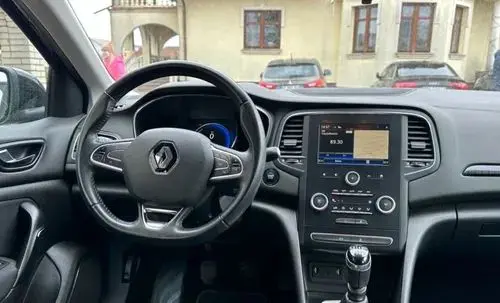 RENAULT Megane 
